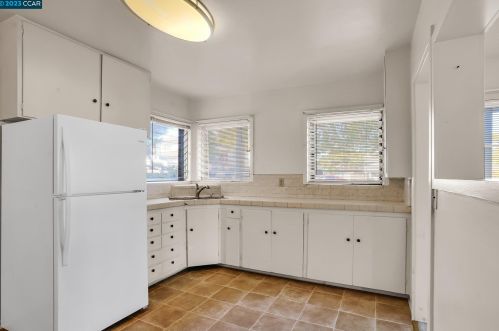 1054 Bush St, Pacheco, CA 94553-2710