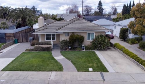 729 Pleasant Ave, Lodi, CA 95240-1125