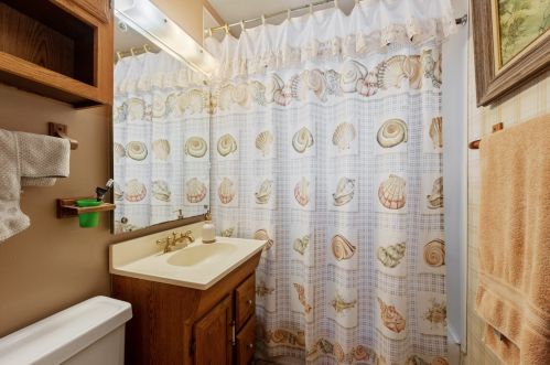 229 58th St, Willowbrook IL  60514-1711 exterior