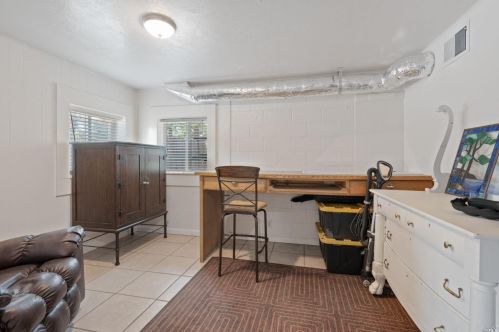 430 Stutsman Rd, Ukiah CA  95482-9553 exterior