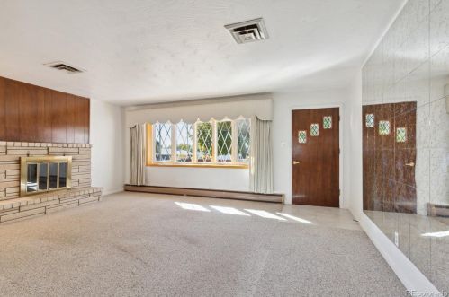 105 Harding Ave, Loveland, CO 80534-8409