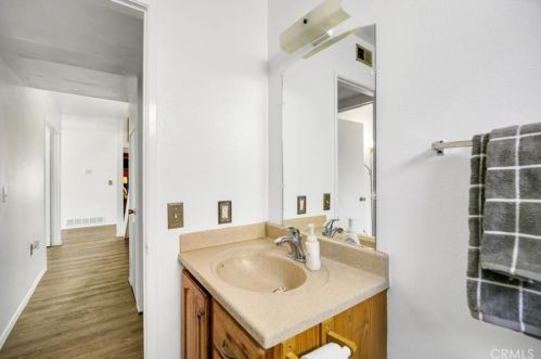 1035 Phillips St, Vista CA  92083-7156 exterior