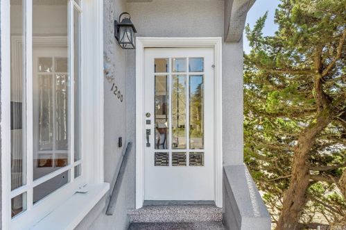 1200 33rd Ave, San Francisco, CA 94122-1303