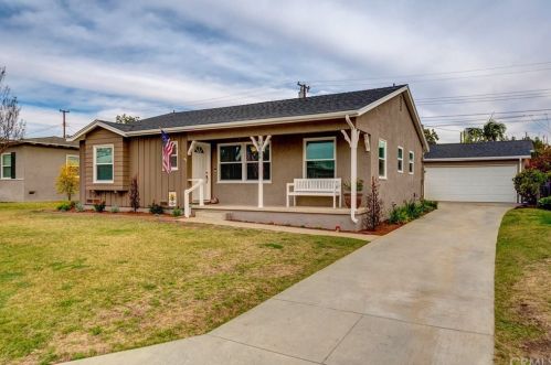 10826 Larrylyn Dr, Whittier, CA 90603-3006