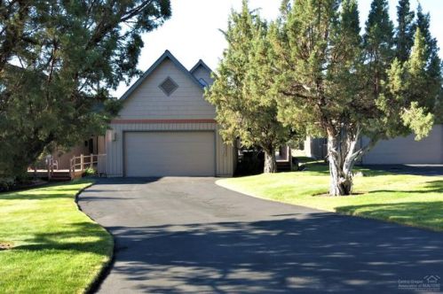 1815 Cinnamon Teal Dr, Eagle Crest OR  97756-8374 exterior