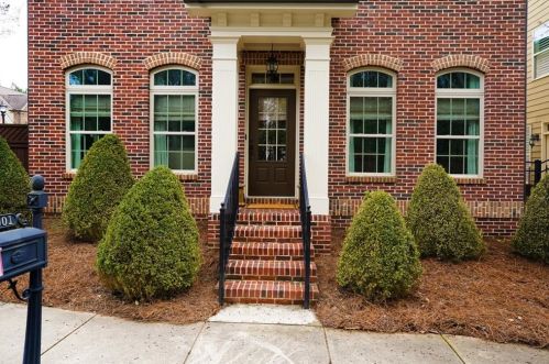 4001 Baverton Dr, Suwanee, GA 30024-8795
