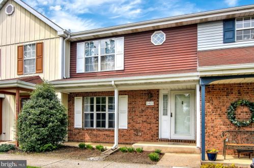 5422 Pond Rd, Harrisburg, PA 17111-3764