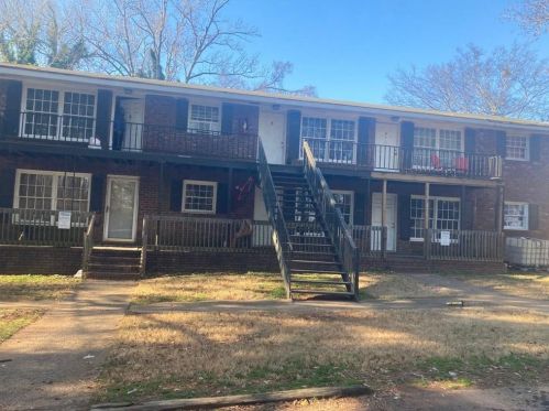5404 Carol Cir, Mableton, GA 30126-2261