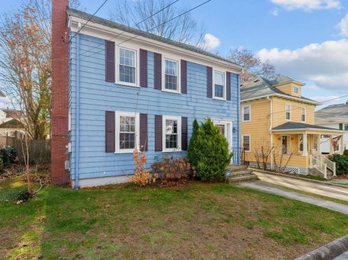 26 Whitford Ave, Providence, RI 02908-3417