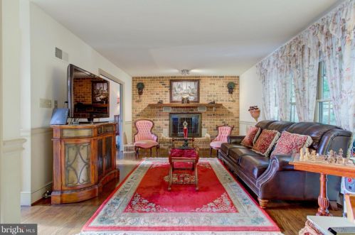 150 Bentley Ln, Lancaster PA  17603-6223 exterior