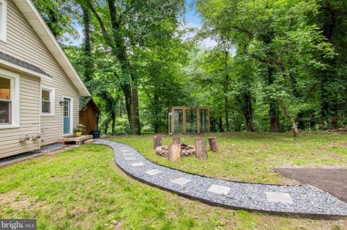 9715 Capitol View Ave, Silver Spring MD 20910-1033 exterior