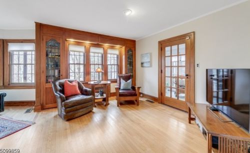 140 Wyoming Ave, Maplewood NJ 07040-1043 exterior