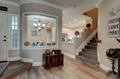 8245 Alpine Ct, Anaheim CA  92808-2318 exterior