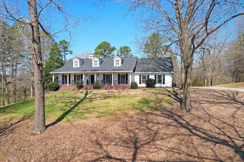 4304 Jim Hood Rd, Gainesville, GA 30506-2826