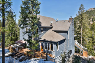 5495 Twin Spruce Dr, Lakewood CO  80439 exterior