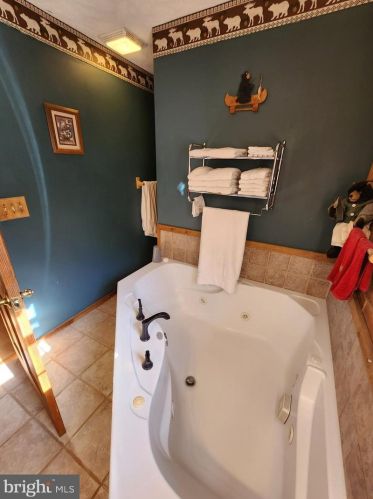 21800 Rocky Acres Ln, Flintstone MD 21530-2067 exterior