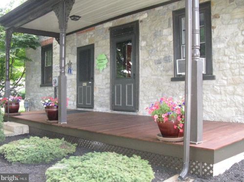 45 Valleybrook Dr, Lancaster PA  17601-4612 exterior