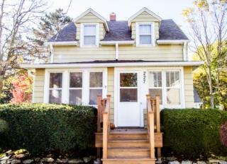 227 Cross St, Sycamore, IL 60178-1303