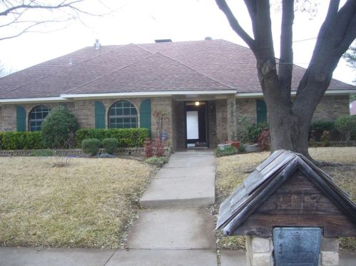 3117 Parkhaven Dr, Plano TX  75075-1706 exterior