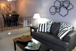 2735 Rice St, Saint Paul MN  55113-2202 exterior