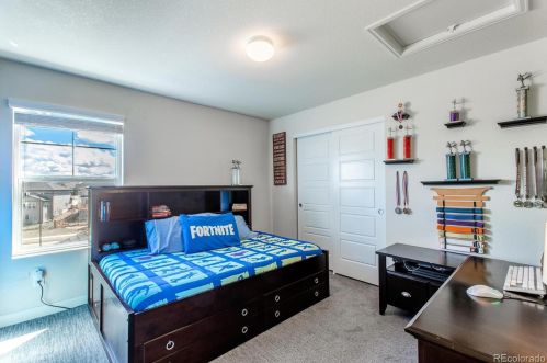 7370 Old Hammer Way, Aurora CO  80016-6115 exterior