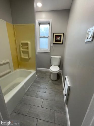 307 Hobart Ave, Trenton NJ  08629-1624 exterior