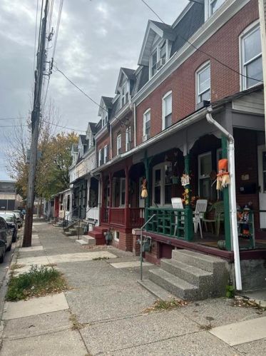 118 Ridge Ave, Allentown, PA 18101-1922