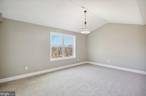 6615 Gude Ave, Silver Spring MD 20912-4827 exterior