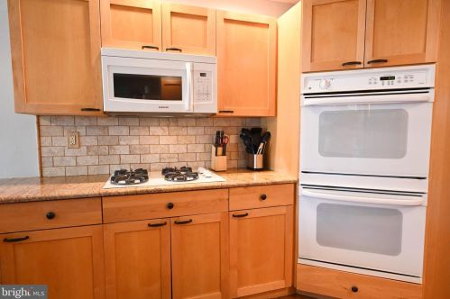 119 Ardmore Ave, Haddonfield NJ 08033-1427 exterior