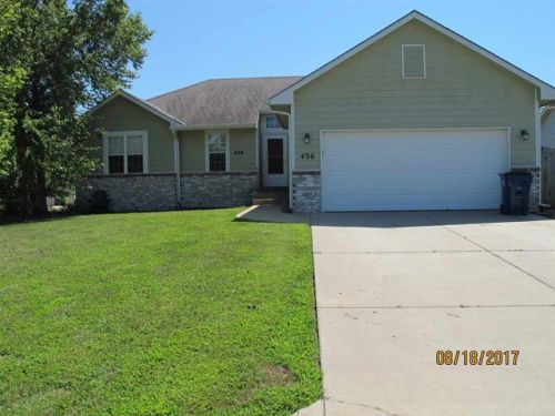 436 Stonegate Cir, Derby, KS 67037-3917