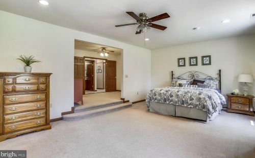 737 Sharpsburg Dr, Davidsonville MD 21035-1927 exterior