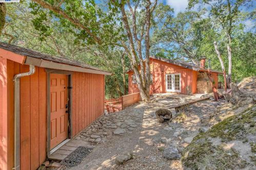 12067 Pleasant Way, Sunol, CA 94586-9526