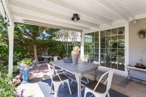 5042 Doanoke Ave, Irvine CA  92604-2407 exterior