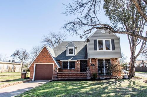 600 Chandler Dr, Fort Worth, TX 76111-4131