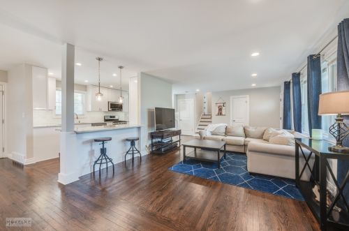 816 Emerald Dr, Naperville IL  60540-7246 exterior
