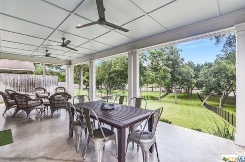 1035 Timber Elm, Seguin TX  78155-1138 exterior