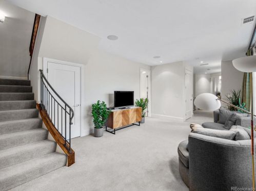 401 Adams St, Denver CO  80206-4410 exterior