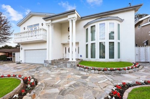 1468 Hillside Dr, Glendale CA  91208-2417 exterior