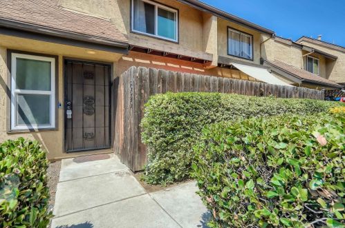 1625 Stone Edge Cir, El Cajon, CA 92021-2980