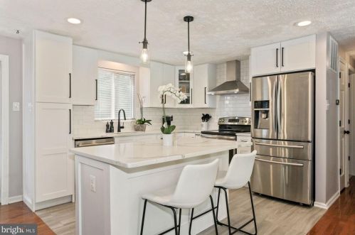 5808 Heming Ave, Springfield VA  22151-2716 exterior