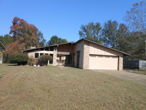 1700 Westgate Pkwy, Gautier, MS 39553-4538