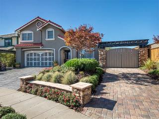 35585 Gleason Ln, Fremont, CA 94536-2522