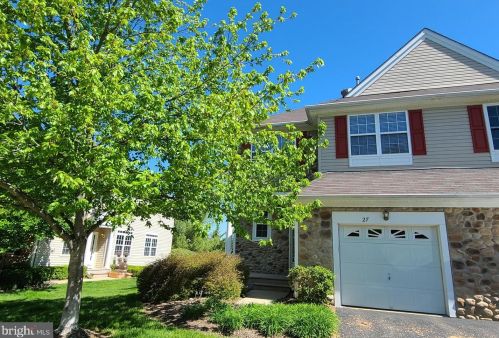 27 Scarlet Oak Dr, Princeton, NJ 08540-4627