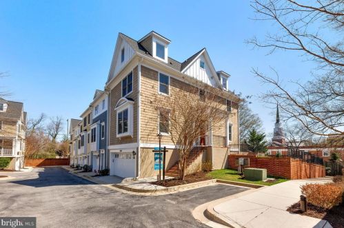 8803 Courts Way, Silver Spring, MD 20910-2274