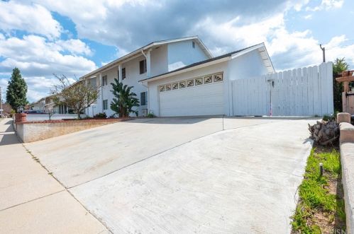 3066 Fitzgerald Rd, Simi Valley, CA 93065-5235