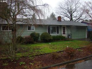1435 151st Ave, Portland, OR 97233-3053