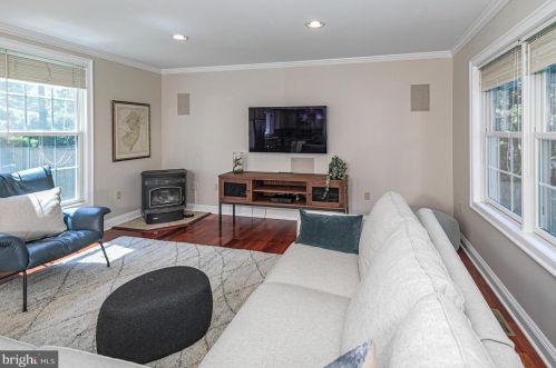 12 Canal Rd, Princeton NJ  08540-7030 exterior