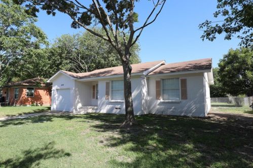 2301 Proctor St, Garland TX  75041-2561 exterior