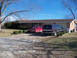 36282 400th Ln, Chambersburg, IL 62323-2019