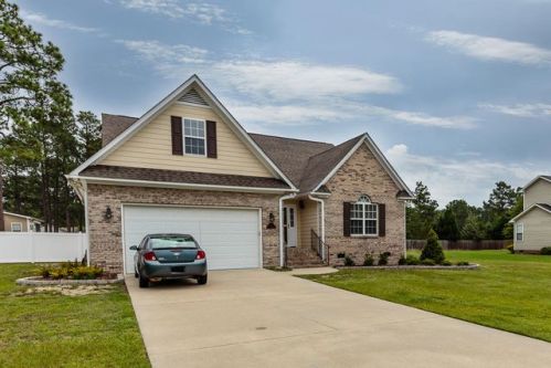 103 Newington Way, Aberdeen, NC 28315-2229